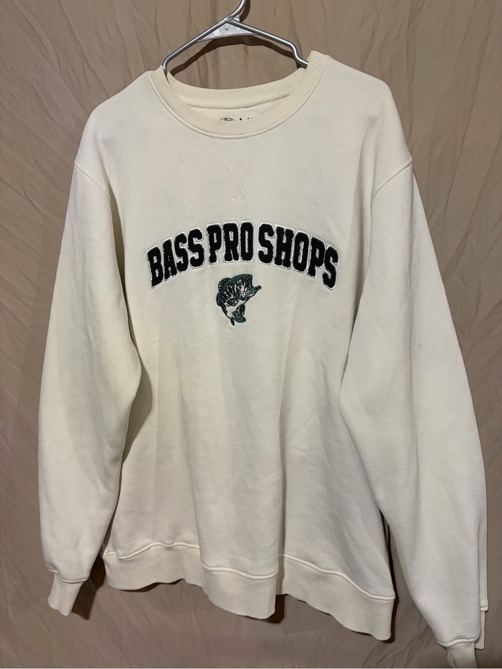 Bass Pro shops crewneck